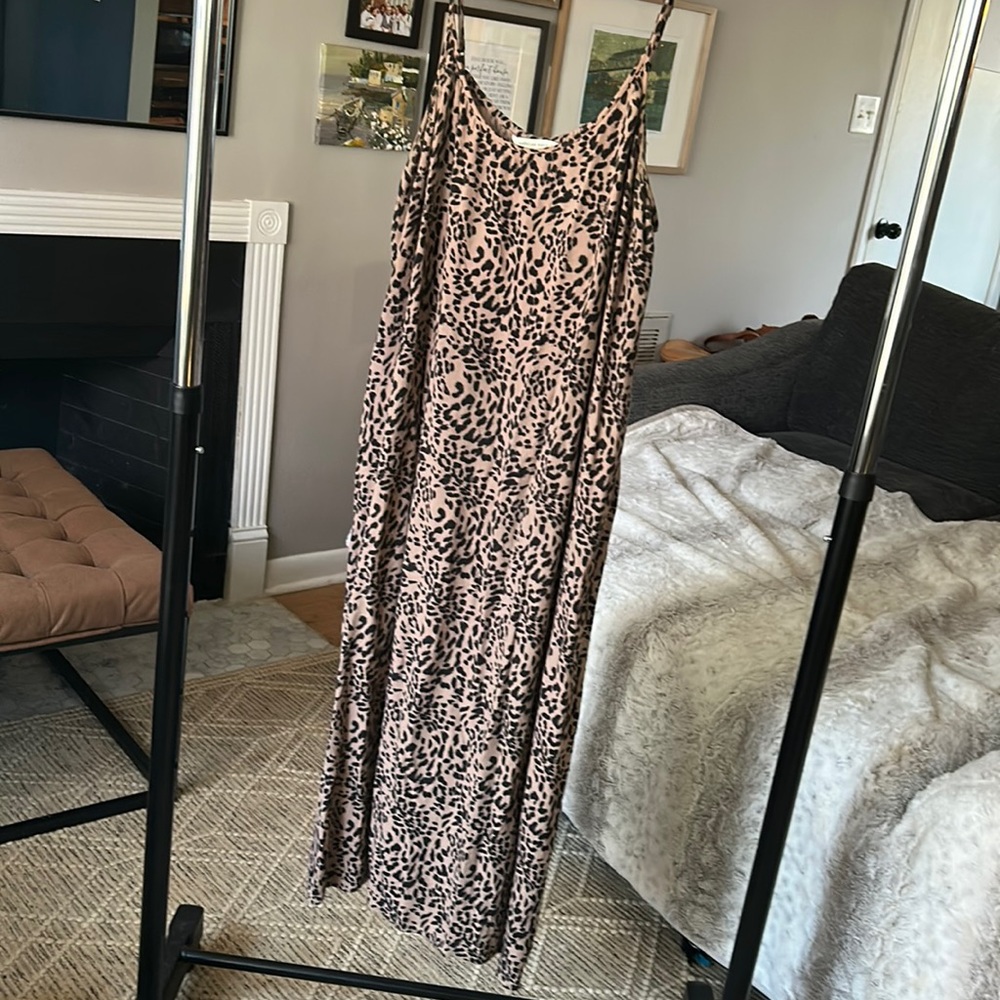 Leopard-print slip dress